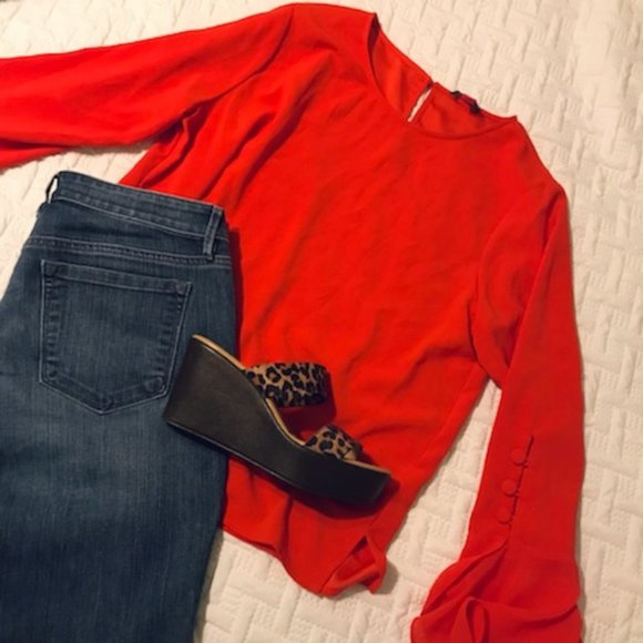 NWOT Vince Camuto Button Sleeve Blouse - Picture 1 of 5
